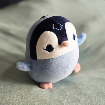 FeeZee企鵝小公仔掛飾